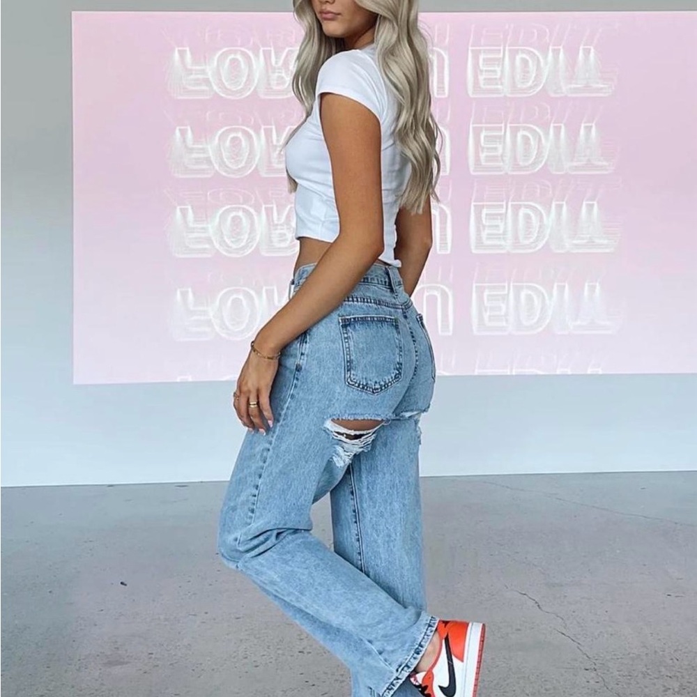 White Fox Boutique Light Blue Boyfriend Jeans